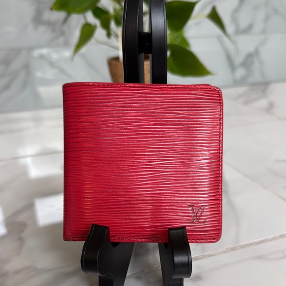 Louis Vuitton Vibrant Epi Red Textured Wallet with call outs